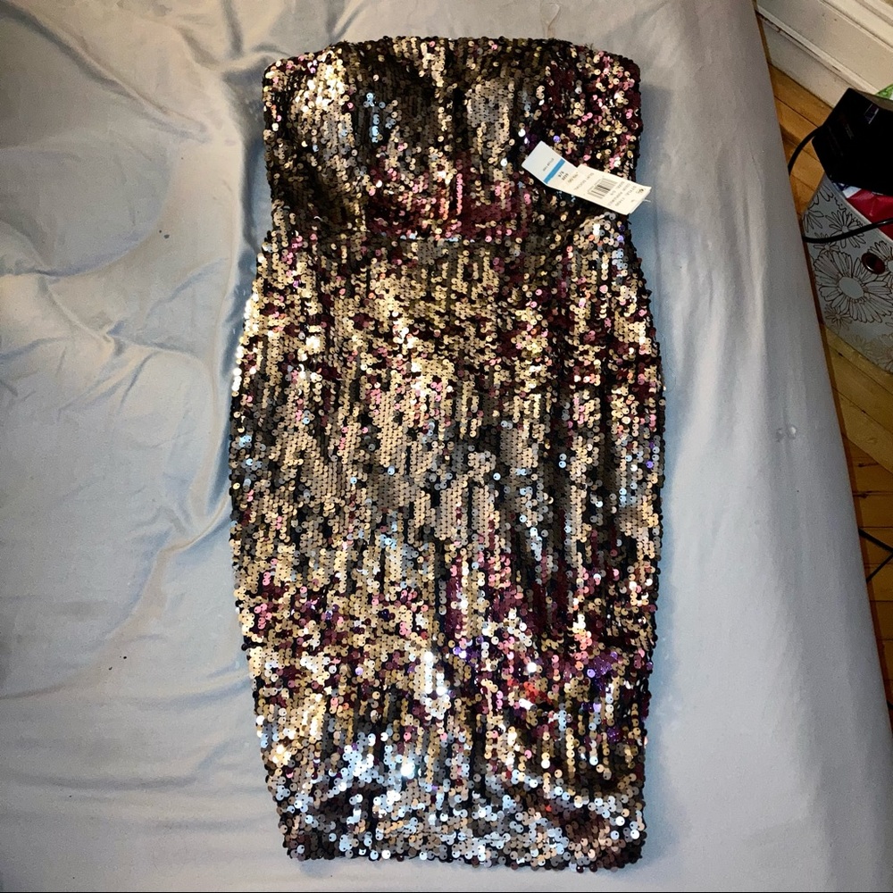NWT purple and silver sequin bodycon 5/6